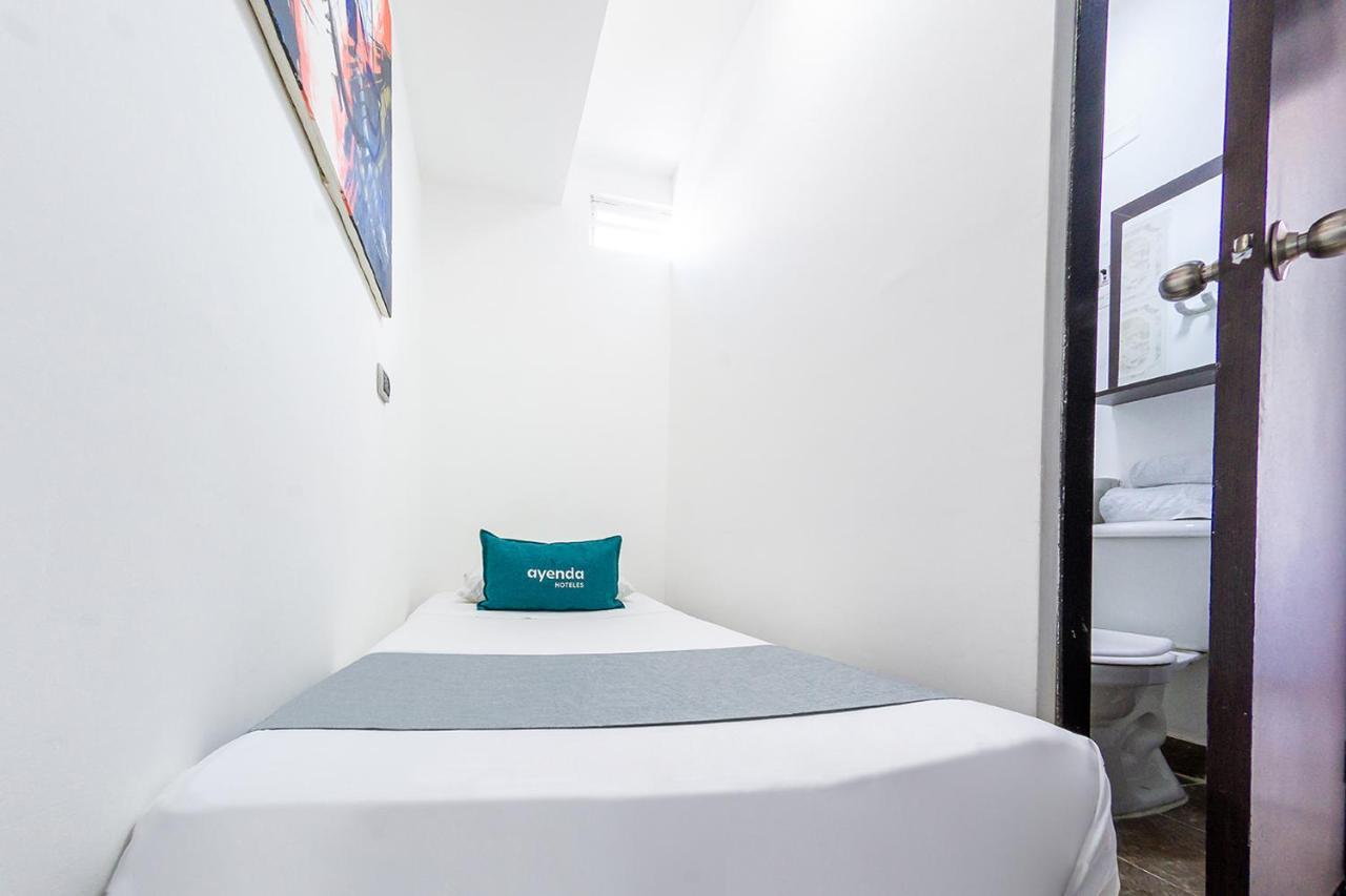 Ayenda Central 418 Перейра Екстериор снимка